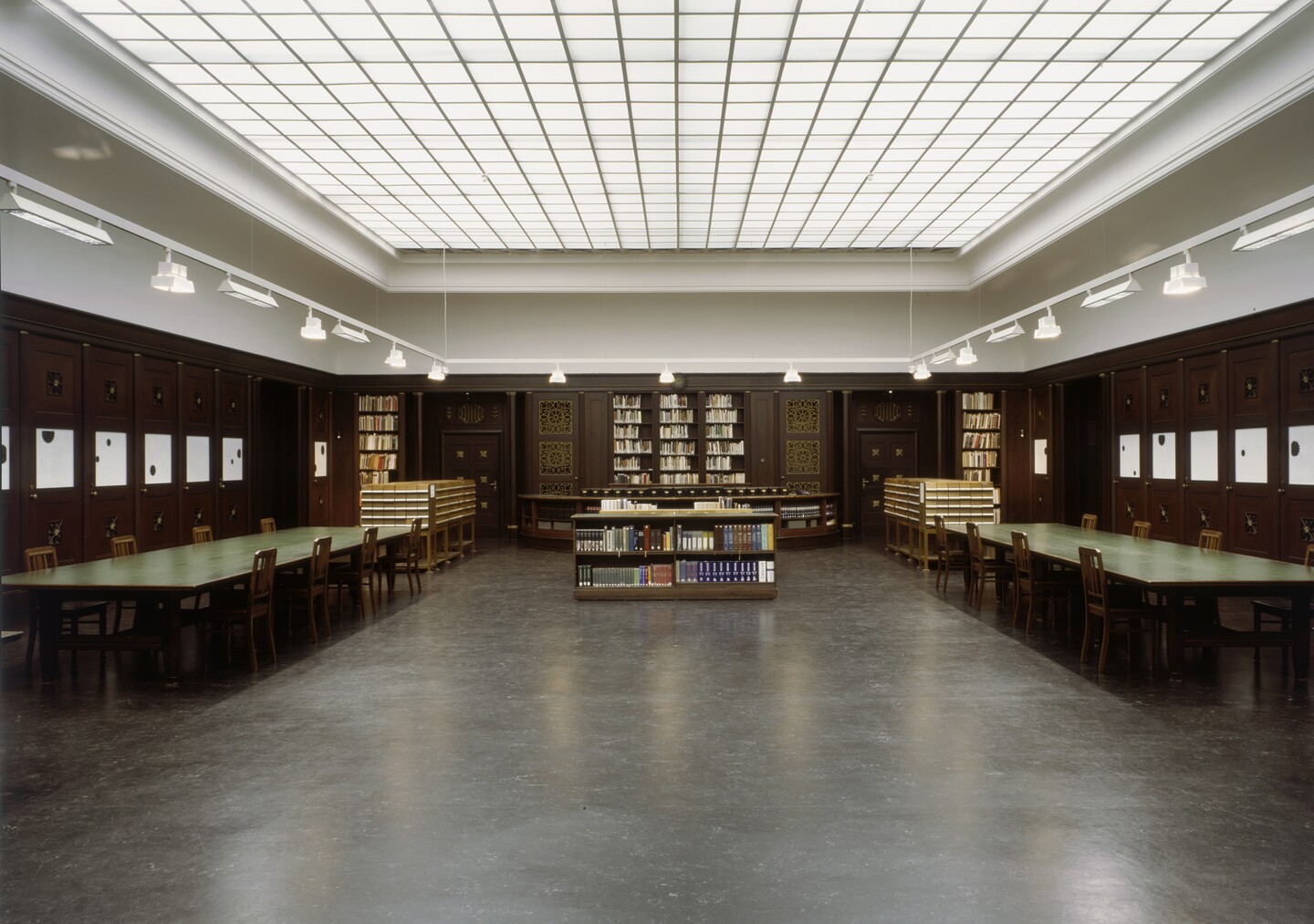 Einblick in den Studiensaal der Hamburger Kunsthalle, Foto: Elke Walford