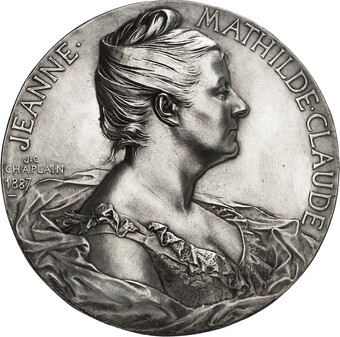 Jules-Clément Chaplain (1839–1909) Auf Jeanne Mathilde Claude (Vorderseite), 1887 Medaille: Kupfer, versilbert, Ø 124 mm, 92,50 g © Hamburger Kunsthalle Foto: B. Seifert / Lübke+Wiedemann / Germany
