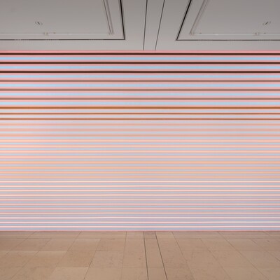 Puppies Puppies (Jade Guanaro Kuriki-Olivo), Raquel Willis Black Trans Flag Tribute • Fenty Make-up Foundation Shades • Sol LeWitt • Bridget Riley • Instructional Wall Painting, 2025,  Acryl auf Wand Hamburger Kunsthalle, erworben 2025, Foto: Christoph Irrgang